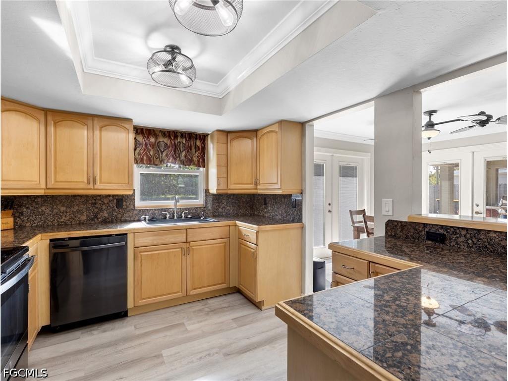 8848 Fordham Street Fort Myers FL 33907 2026013553 image11