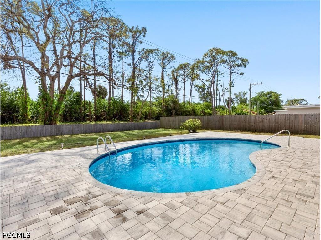 8848 Fordham Street Fort Myers FL 33907 2026013553 image23