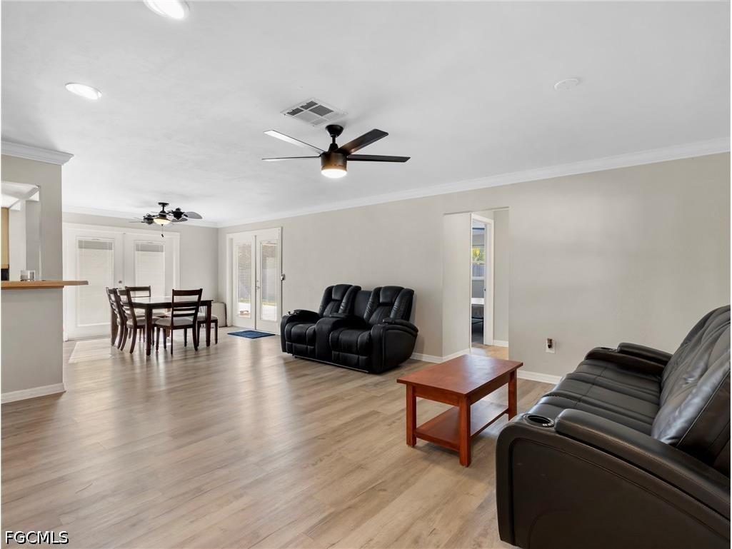 8848 Fordham Street Fort Myers FL 33907 2026013553 image4