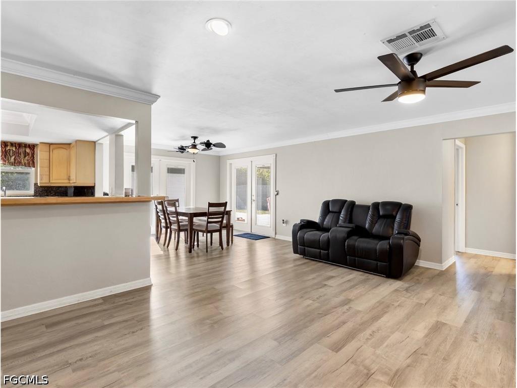 8848 Fordham Street Fort Myers FL 33907 2026013553 image5