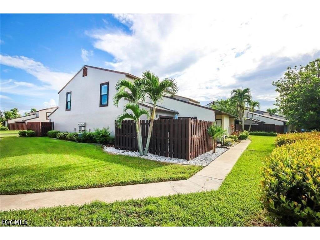 8849 Somerset Boulevard Fort Myers FL 33919 2026016250 image30