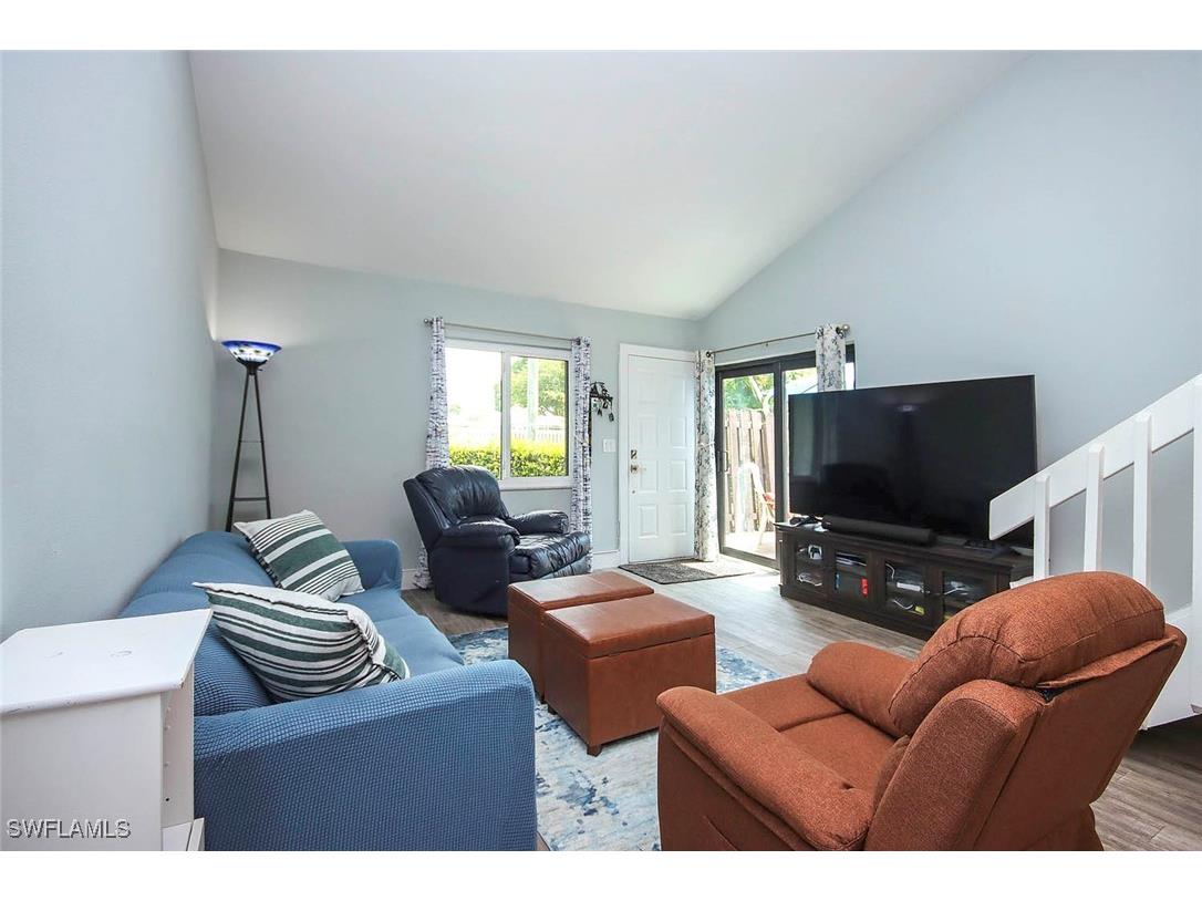 8849 Somerset Boulevard Fort Myers FL 33919 225059121 image4