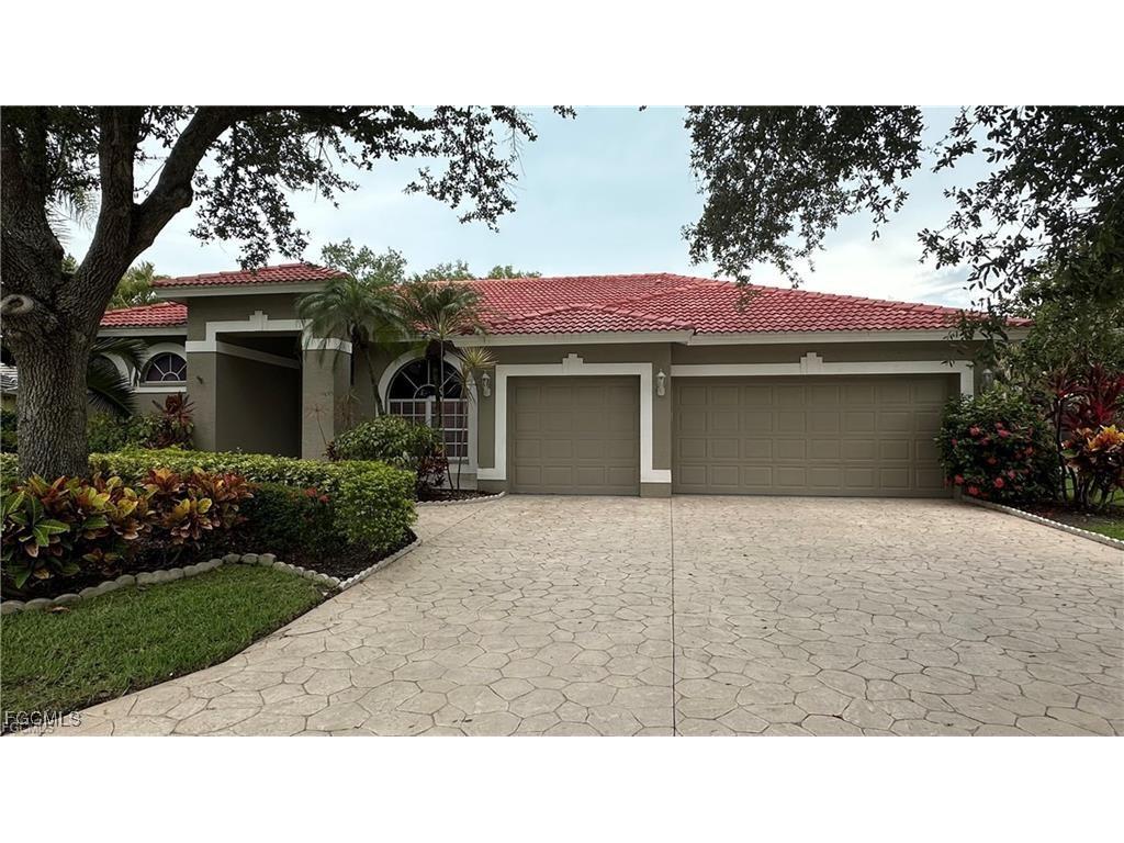 8850 Creek Run Drive Bonita Springs FL 34135 2025011640 image1