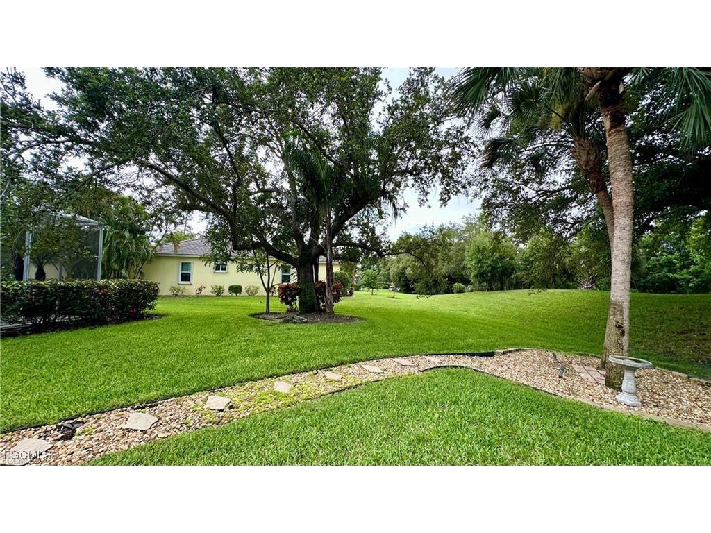 8850 Creek Run Drive Bonita Springs FL 34135 2025011640 image23