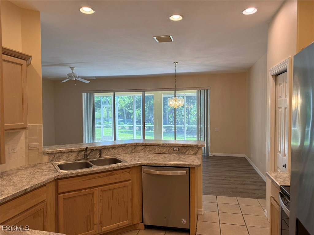 8853 Middlebrook Drive Fort Myers FL 33908 2025007189 image10