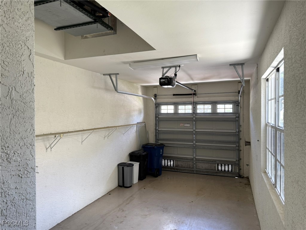 8853 Middlebrook Drive Fort Myers FL 33908 2025007189 image23