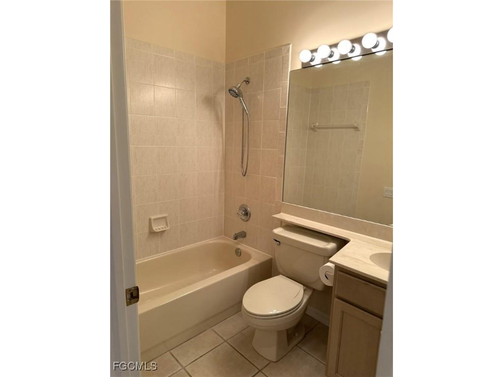 8853 Middlebrook Drive Fort Myers FL 33908 2025007189 image31