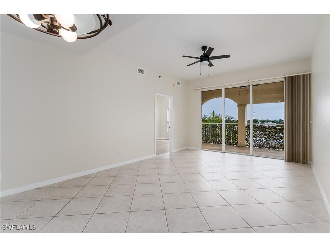 886 Park Avenue #402 Marco Island FL 34145 226004579 image5