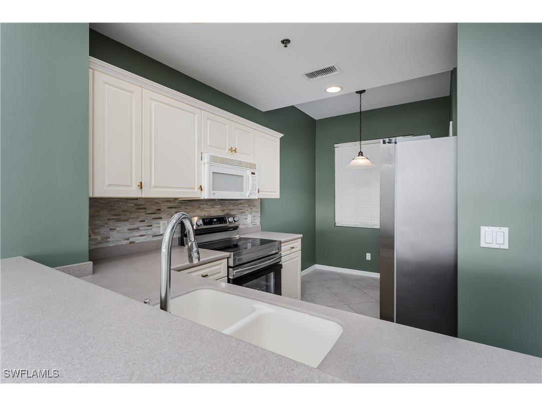 886 Park Avenue #402 Marco Island FL 34145 226004579 image8