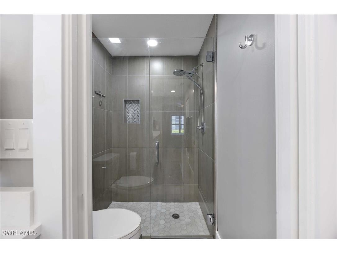 886 SW Tanbark Drive #103 Naples FL 34108 225075116 image25