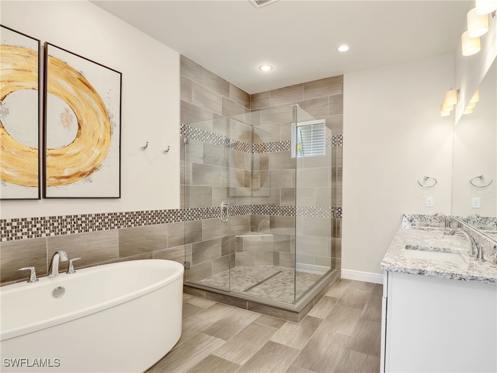 8860 Saint Lucia Drive #201 Naples FL 34114 225070393 image19