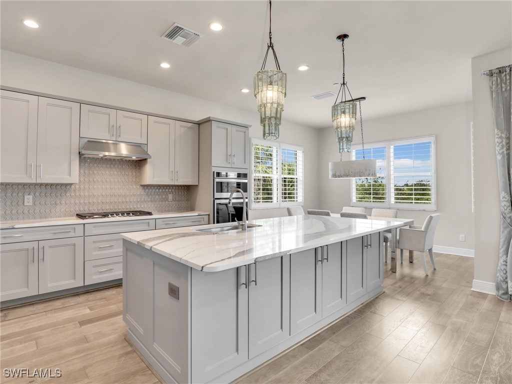 8860 Saint Lucia Drive #201 Naples FL 34114 225070393 image4