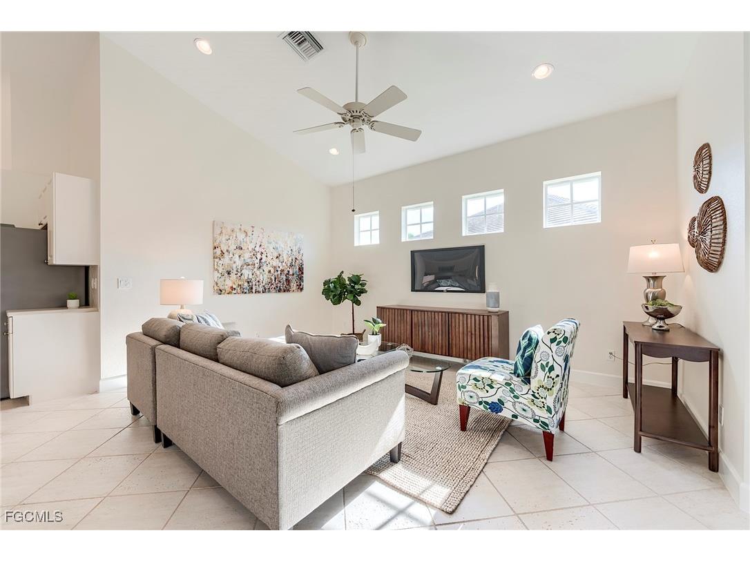 8865 New Castle Drive Fort Myers FL 33908 2025008442 image12