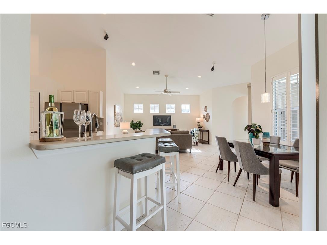 8865 New Castle Drive Fort Myers FL 33908 2025008442 image17