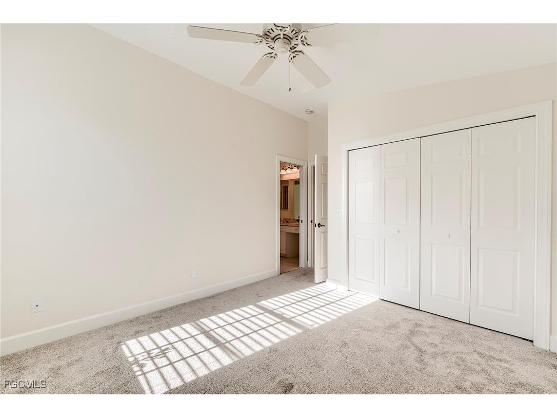 8865 New Castle Drive Fort Myers FL 33908 2025008442 image28