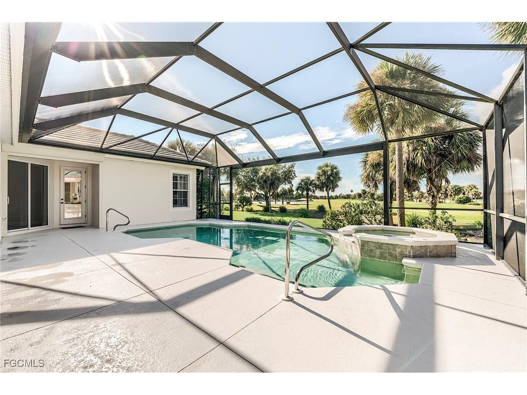 8865 New Castle Drive Fort Myers FL 33908 2025008442 image36