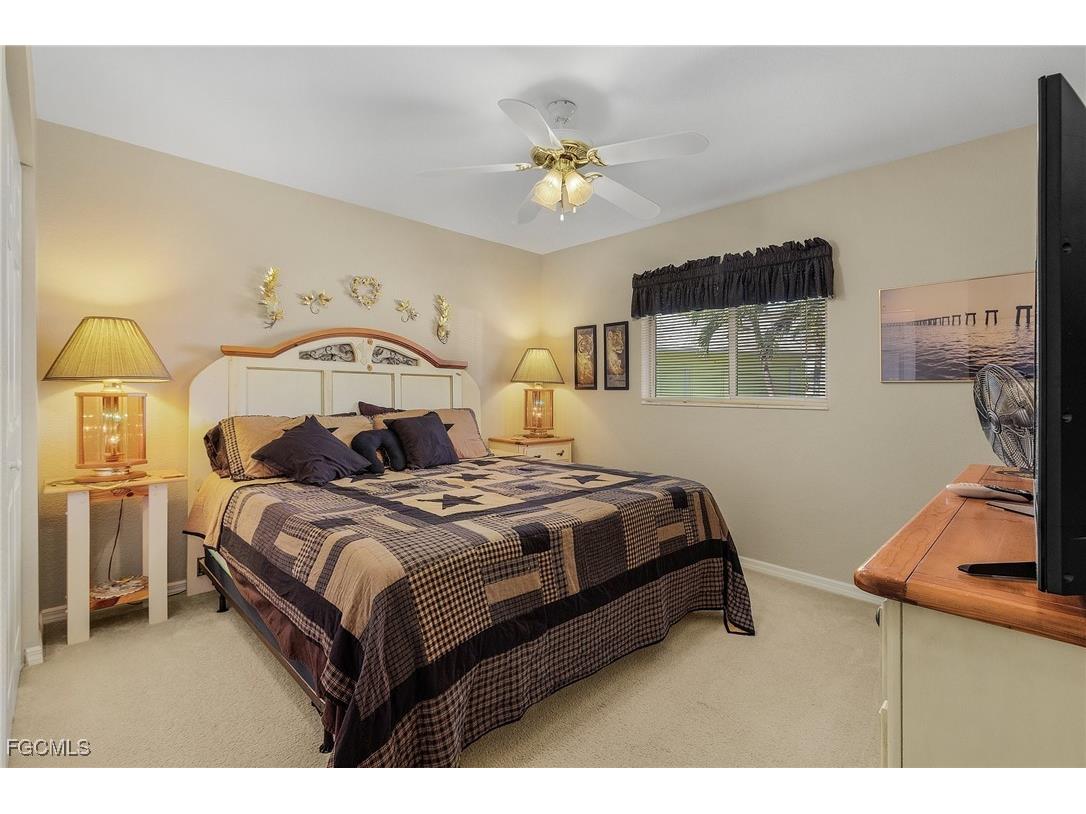 8867 Staghorn Way Fort Myers FL 33908 2025008330 image16