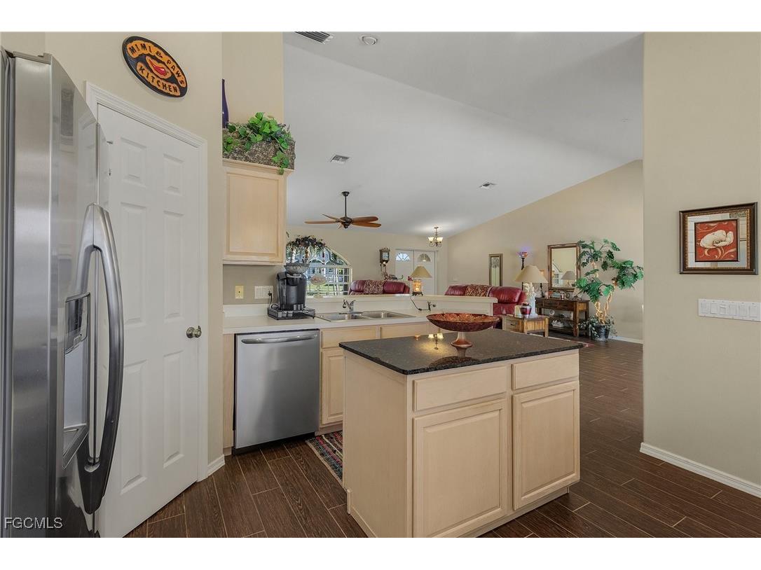 8867 Staghorn Way Fort Myers FL 33908 2025008330 image24