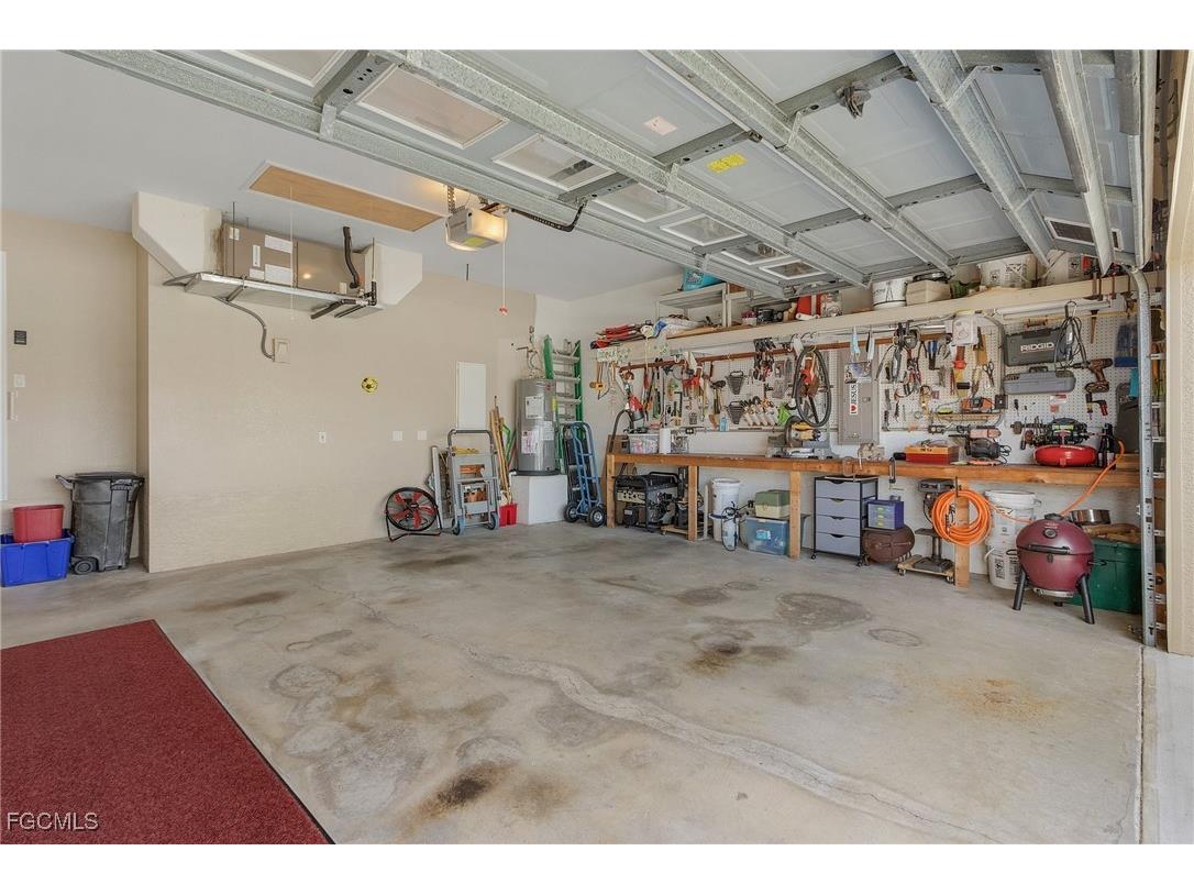 8867 Staghorn Way Fort Myers FL 33908 2025008330 image25