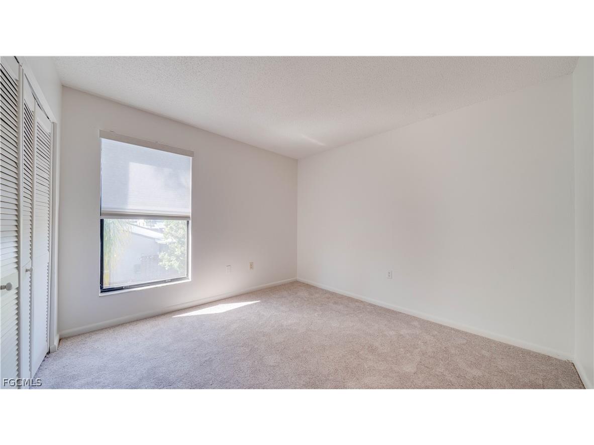 8867 Somerset Boulevard Fort Myers FL 33919 2026002537 image17