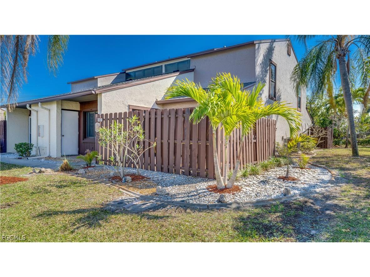 8867 Somerset Boulevard Fort Myers FL 33919 2026002537 image2