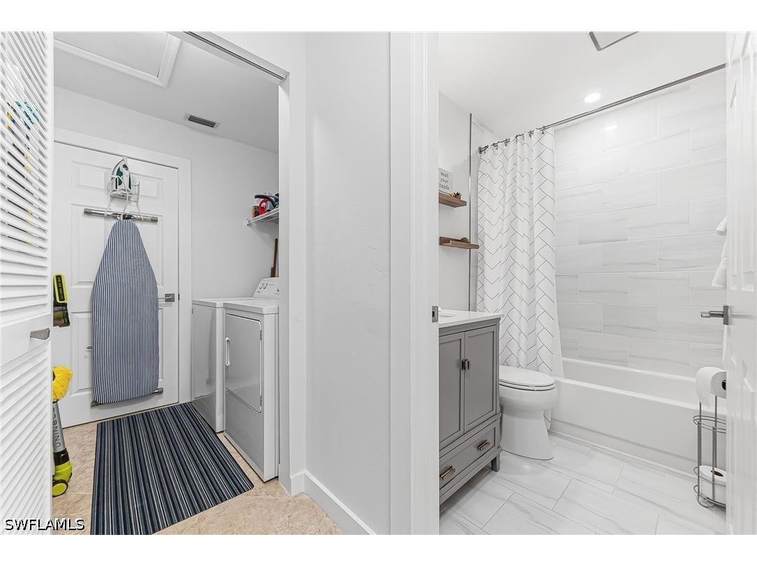 887 Gulf Pavilion Drive #203 Naples FL 34108 226017582 image25