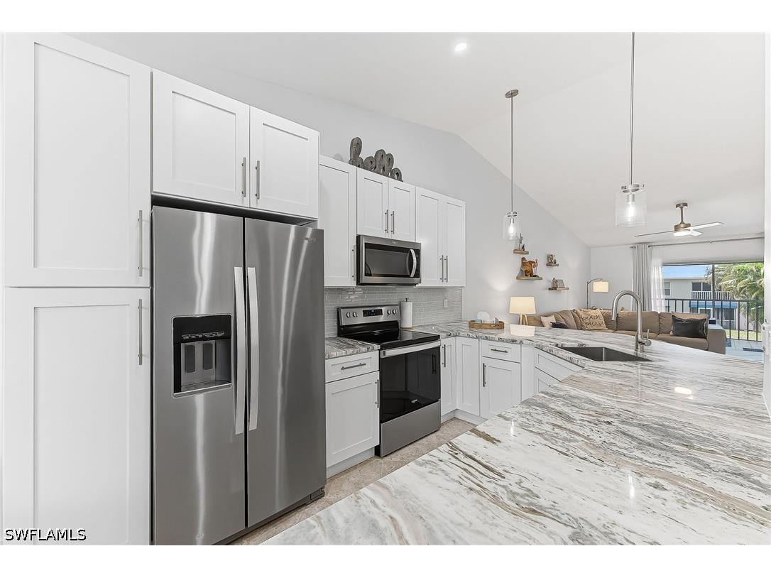 887 Gulf Pavilion Drive #203 Naples FL 34108 226017582 image7