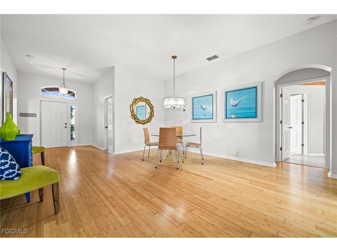 8872 Cedar Hollow Drive Fort Myers FL 33912 2025012533 image10