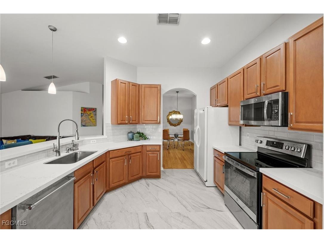 8872 Cedar Hollow Drive Fort Myers FL 33912 2025012533 image31