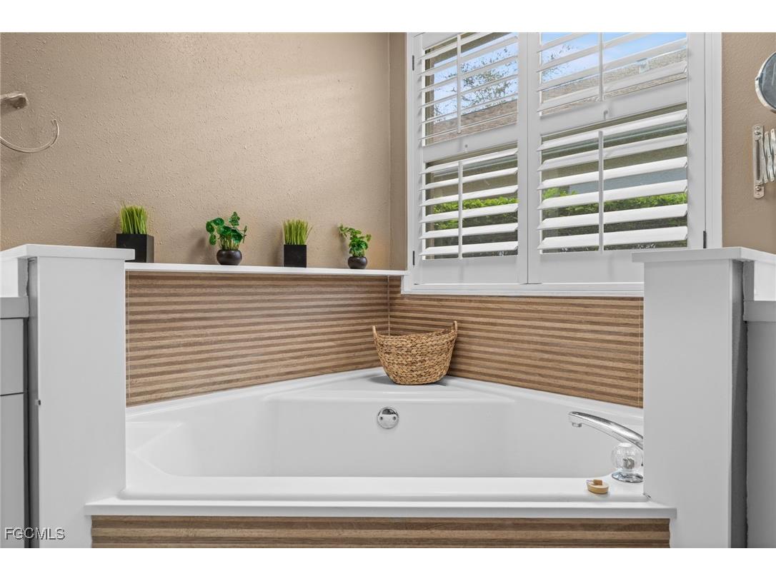 8872 Cedar Hollow Drive Fort Myers FL 33912 2025012533 image43