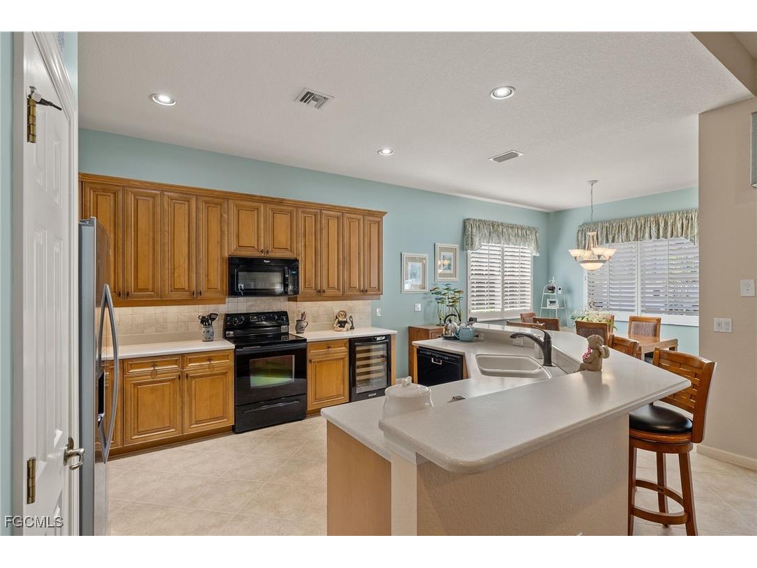 8872 King Henry Court Fort Myers FL 33908 2026000025 image3