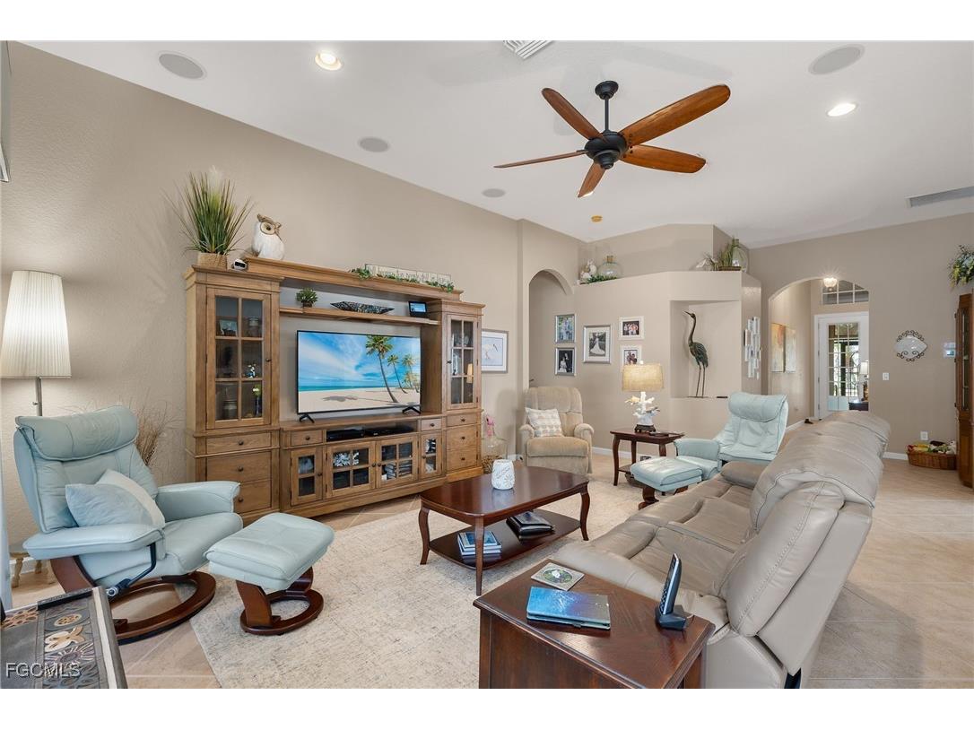 8872 King Henry Court Fort Myers FL 33908 2026000025 image4