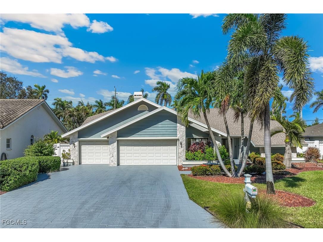 8873 Banyan Cove Circle Fort Myers FL 33919 2025015873 image1