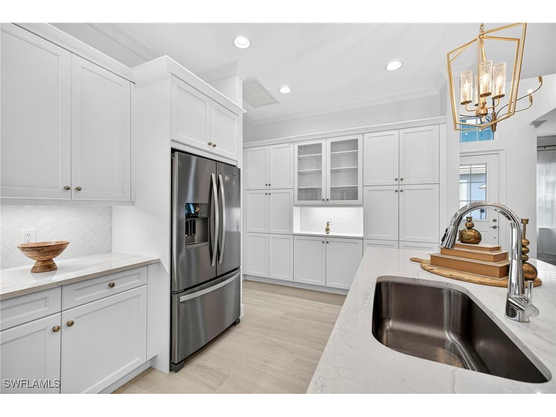 8877 Yucatan Court Naples FL 34112 225075741 image10