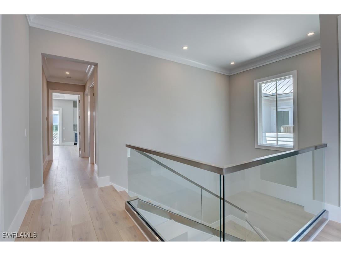 888 10th Avenue S Naples FL 34102 225070613 image13