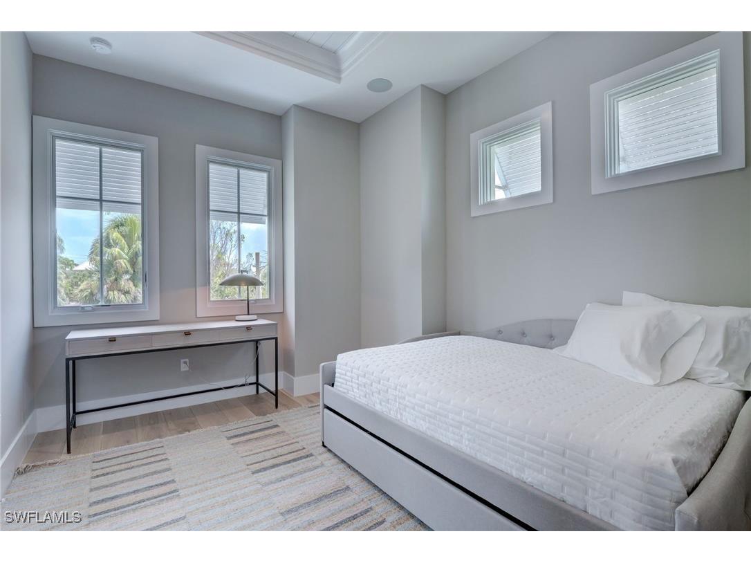 888 10th Avenue S Naples FL 34102 225070613 image14