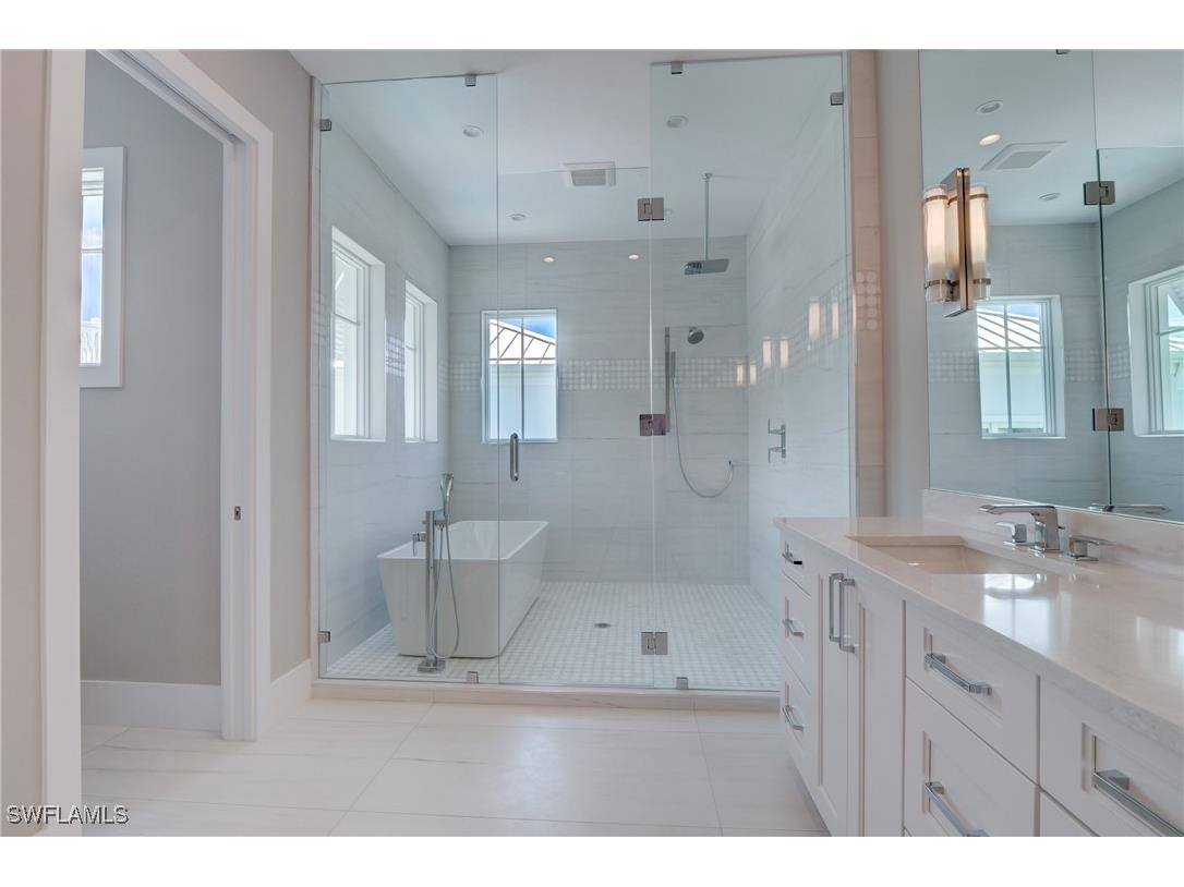 888 10th Avenue S Naples FL 34102 225070613 image19