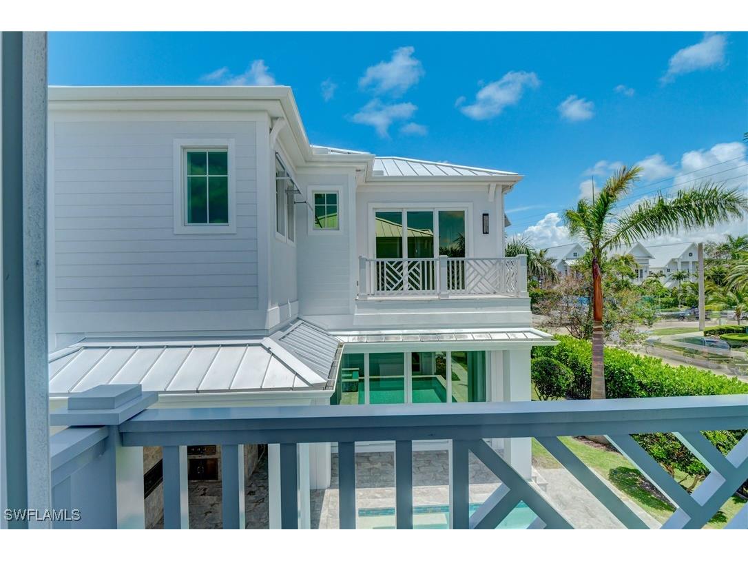 888 10th Avenue S Naples FL 34102 225070613 image24