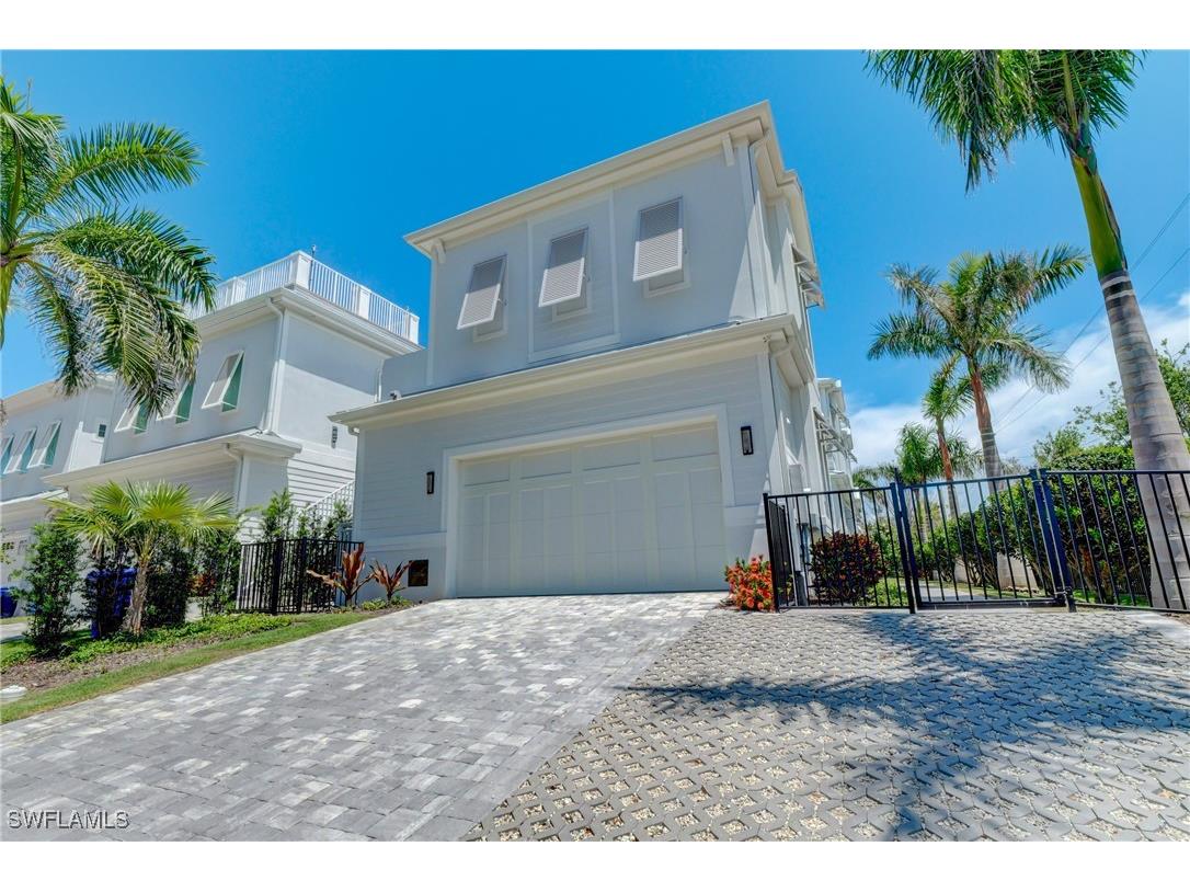 888 10th Avenue S Naples FL 34102 225070613 image25