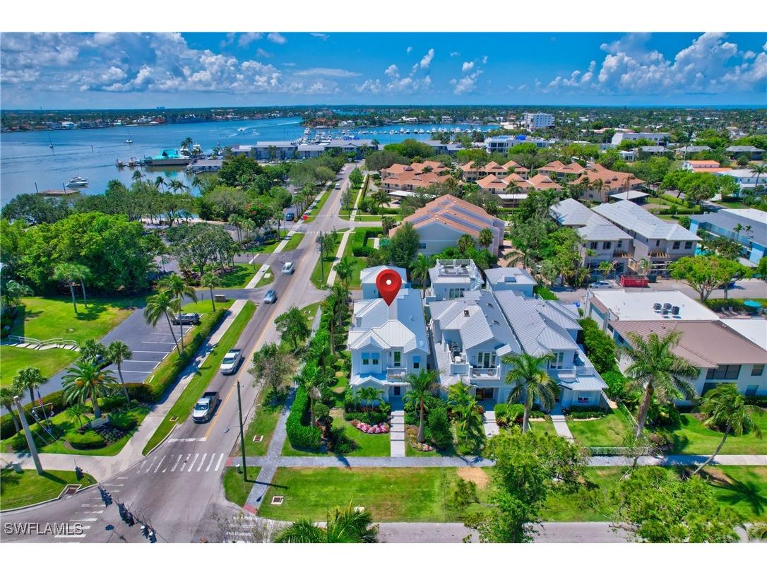 888 10th Avenue S Naples FL 34102 225070613 image30