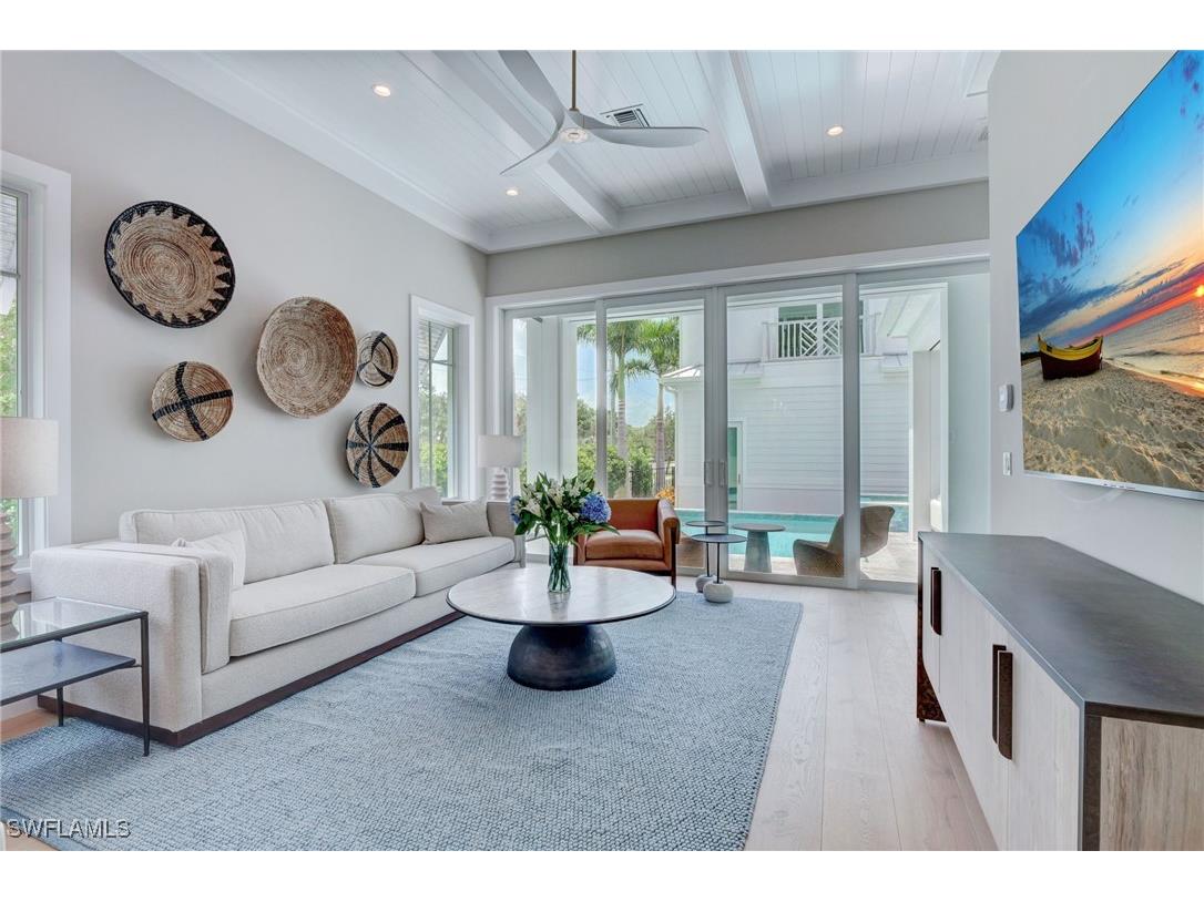 888 10th Avenue S Naples FL 34102 225070613 image6