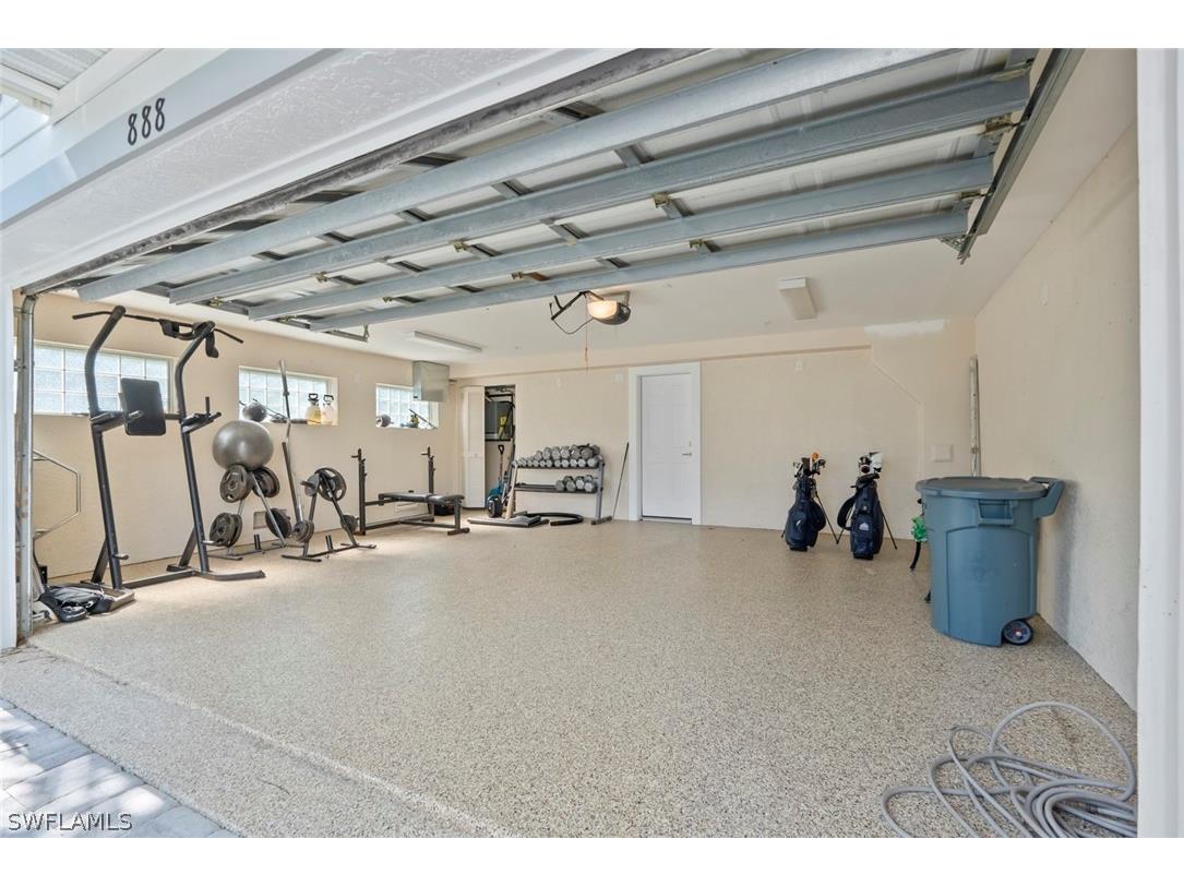 888 10th Street S #101 Naples FL 34102 226009752 image30