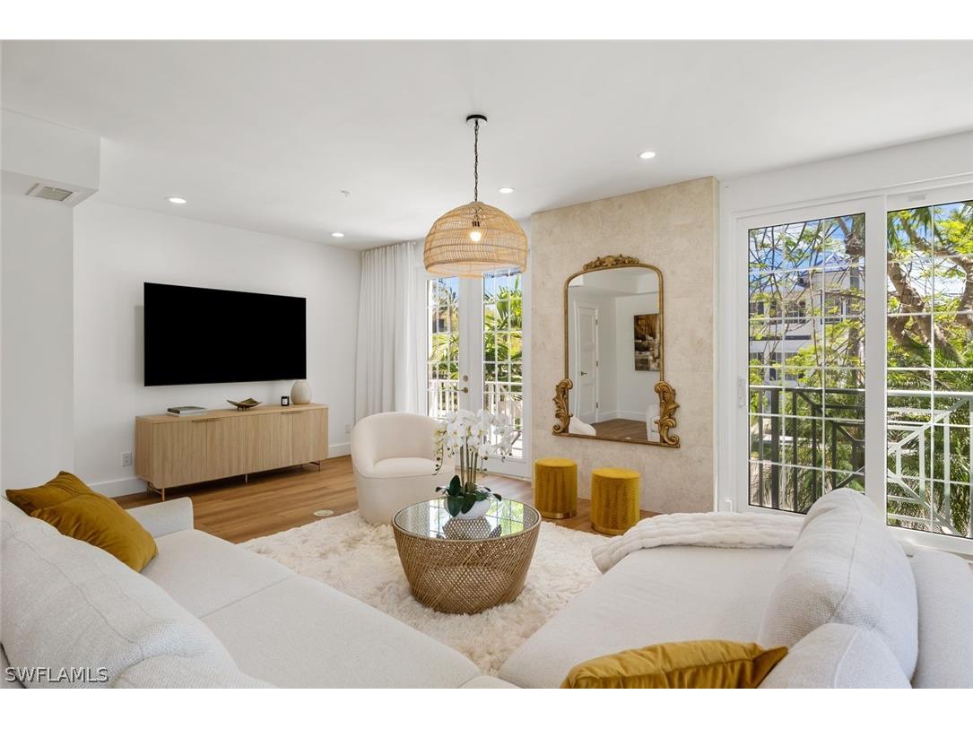 888 10th Street S #101 Naples FL 34102 226009752 image4