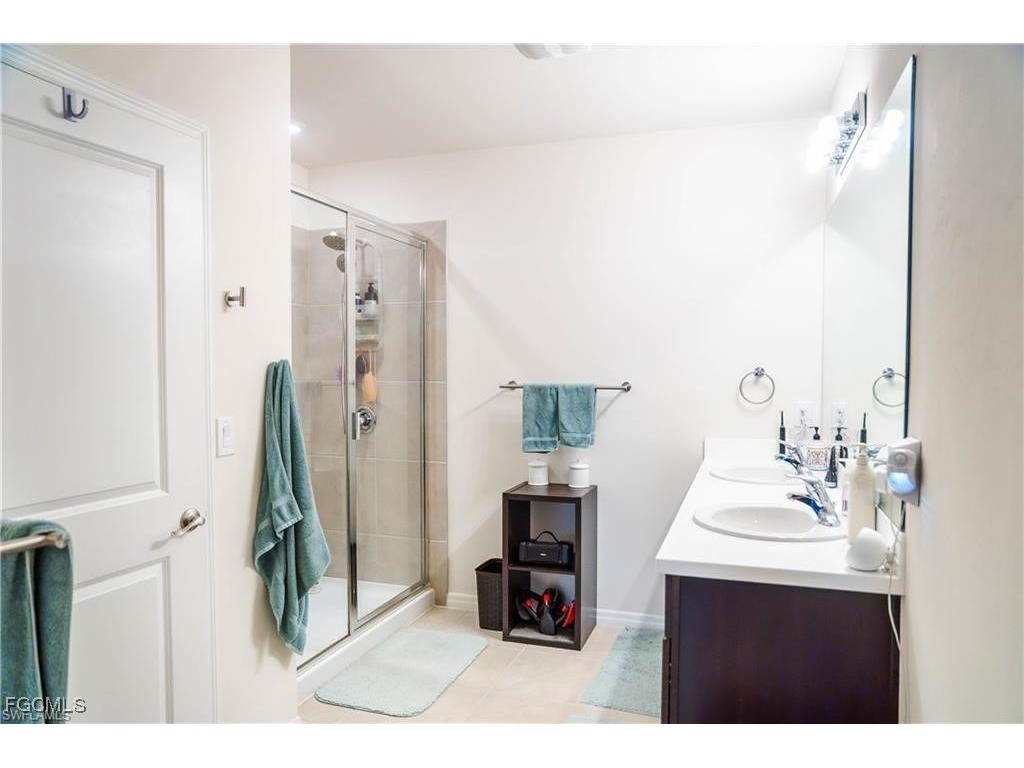 8880 Cascade Price Circle North Fort Myers FL 33917 2025014582 image11