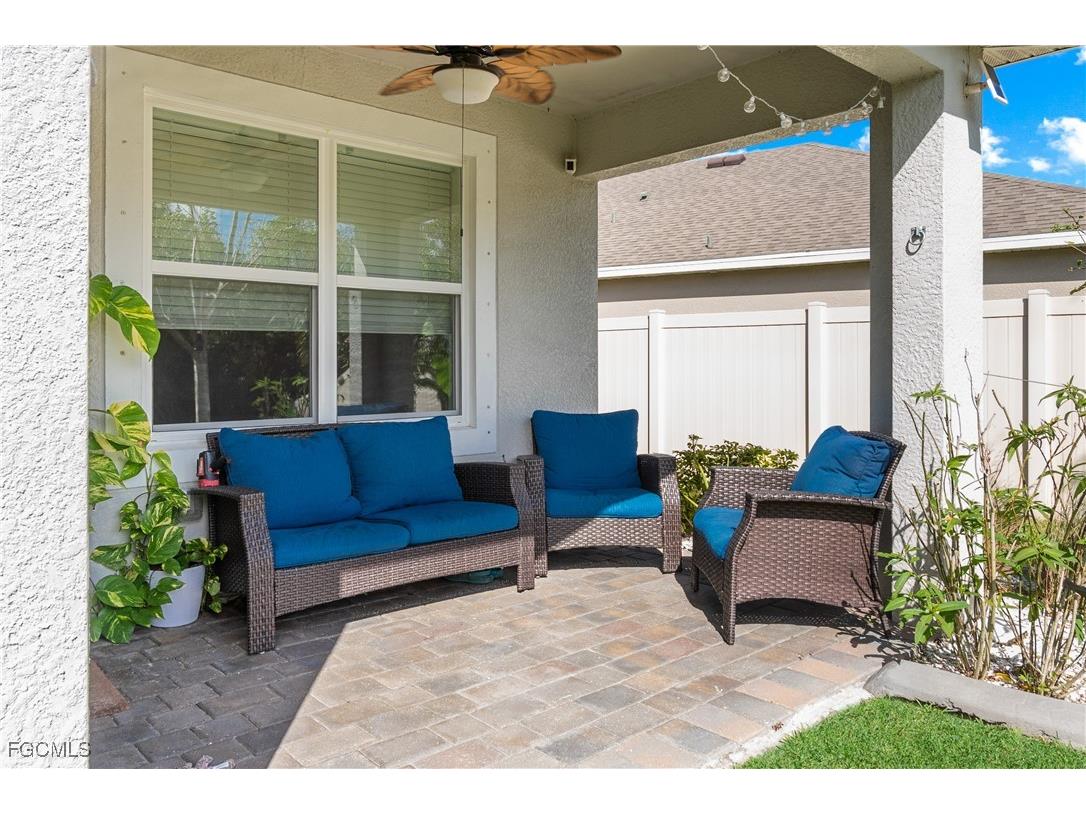 8880 Cascade Price Circle North Fort Myers FL 33917 2025014582 image15