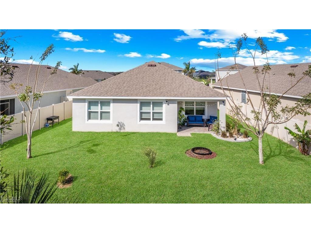 8880 Cascade Price Circle North Fort Myers FL 33917 2025014582 image16