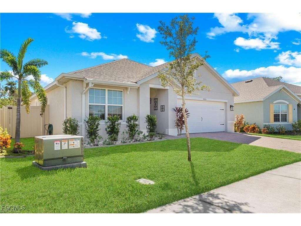 8880 Cascade Price Circle North Fort Myers FL 33917 2025014582 image4