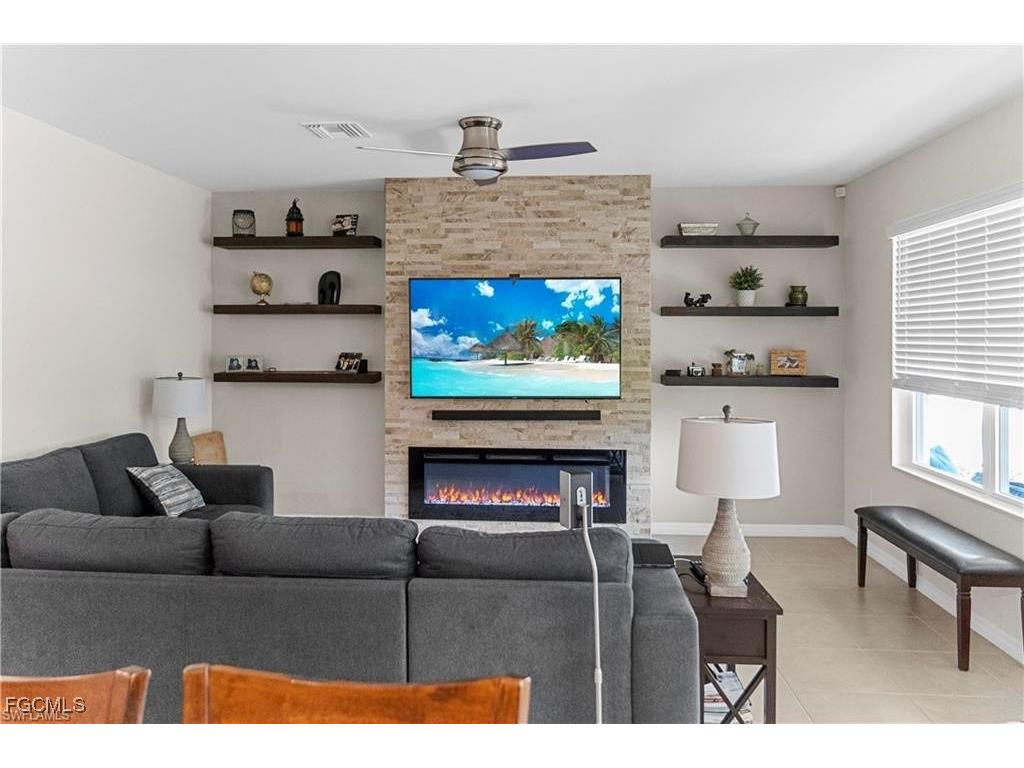 8880 Cascade Price Circle North Fort Myers FL 33917 2025014582 image6