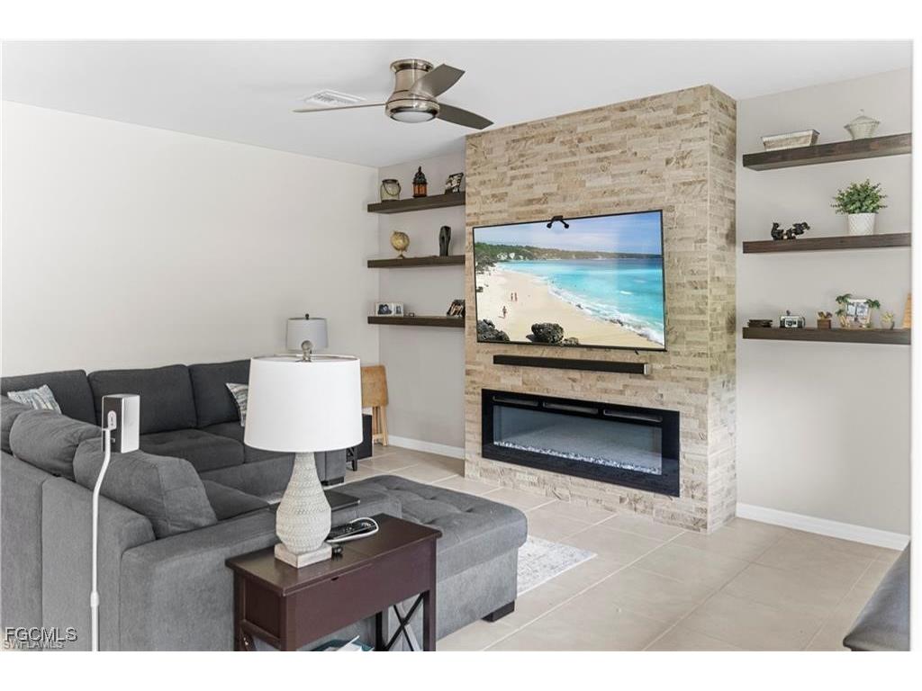 8880 Cascade Price Circle North Fort Myers FL 33917 2025014582 image7