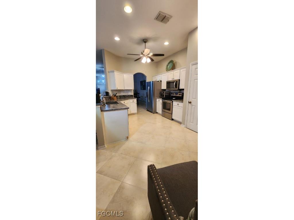8884 Cedar Hollow Drive Fort Myers FL 33912 2025017958 image16